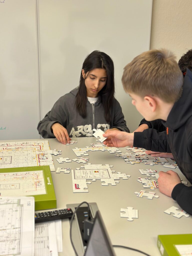 21f0f188 286f 42f5 9002 cf15604f9180