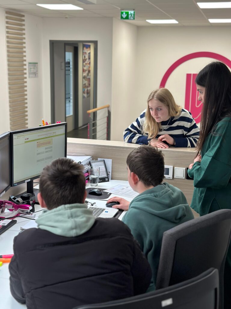 a3692693 5cd6 42ea bf81 3d64a588a694